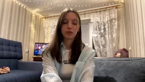 Marie online show from November 4, 3:06 pm