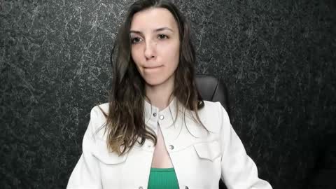 marielleanker online show from September 9, 12:43 am