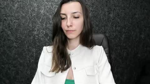 marielleanker online show from September 30, 2:12 pm