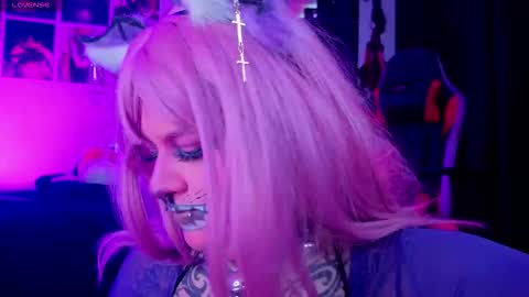 mariiana_velezz online show from October 17, 10:24 pm