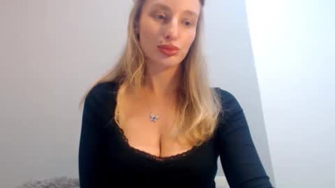 MarilynDevilish online show from November 27, 9:39 pm