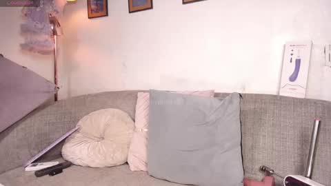 marivimichel_s online show from April 27, 1:52 pm
