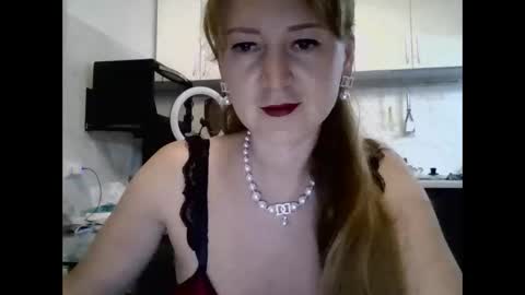 mariza_love359092 online show from February 24, 10:19 pm