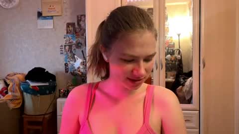 Codi online show from June 16, 2:01 am