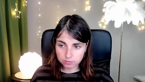 martaedams online show from December 23, 6:17 am