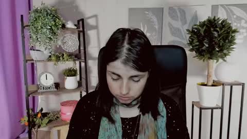 martaedams online show from April 18, 6:16 am