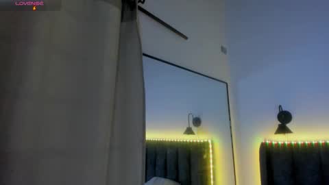 Laura online show from January 7, 7:39 pm