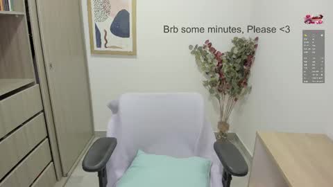 Snapshot of mary_mae chatting on March 7, 12:58 am Girl of your dreams online show from March 7, 12:58 am