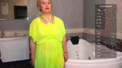 Mary online show from February 5, 9:01 am