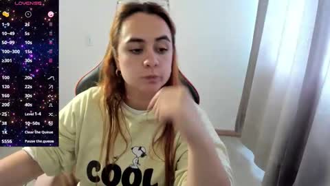 Dulce Maria online show from November 6, 7:42 pm