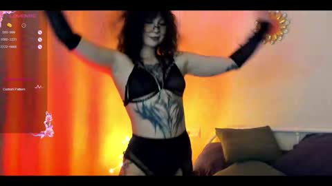 Snapshot of marynixoxo chatting on October 22, 4:56 pm Mary x online show from October 22, 4:56 pm