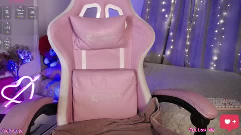 Mary online show from April 9, 8:20 am