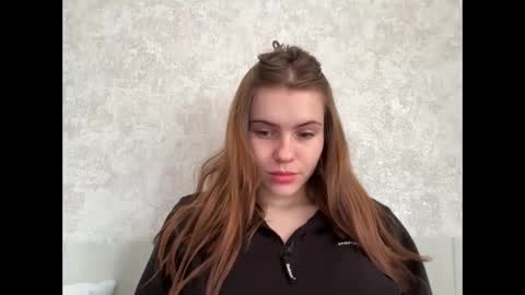 MaryYourr online show from January 13, 11:36 am