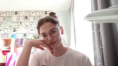 Kelly online show from March 23, 8:09 am