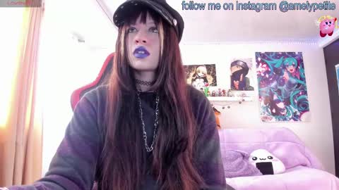 Snapshot of mathildalapetite chatting on February 10, 6:56 pm Mathilda Lapetite online show from February 10, 6:56 pm