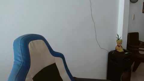 Cecilia online show from February 24, 2:27 pm