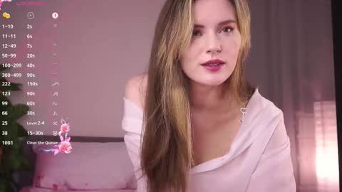 Lily online show from November 6, 4:57 pm