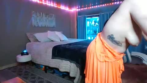 mavismable online show from November 1, 5:33 am