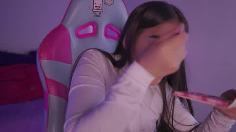 MAVY online show from February 18, 8:52 pm