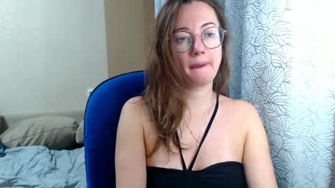 Maya online show from February 3, 6:56 pm