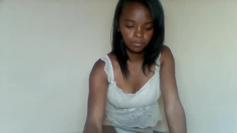 Snapshot of mayalabelle chatting on November 1, 8:51 am mayalabelle online show from November 1, 8:51 am