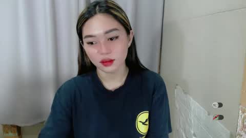 mayasally_ online show from January 27, 7:35 am