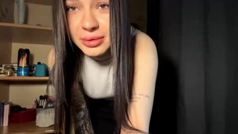 Adel online show from January 9, 5:45 am