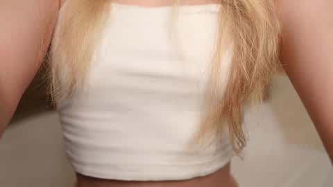 Anna       IG mbca anna  online show from February 20, 5:36 pm