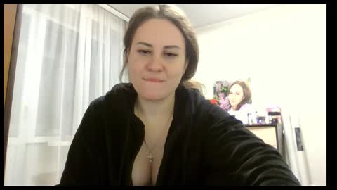 meadoweyes_ online show from December 20, 12:03 am