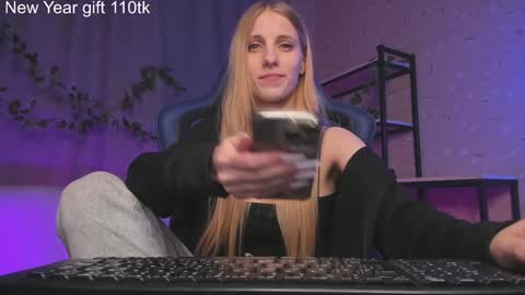 Anna online show from December 27, 5:26 pm