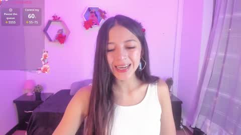 Snapshot of meelanny_ds chatting on December 12, 4:37 am online show from December 12, 4:37 am