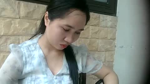 meena_11 online show from May 4, 4:27 am