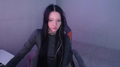 Snapshot of mefwhore chatting on October 5, 7:19 pm mefwhOre online show from October 5, 7:19 pm