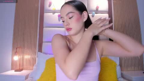 megaan_rouse online show from May 7, 11:47 am