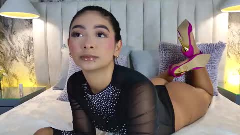 Carolina Paez online show from February 19, 12:26 pm