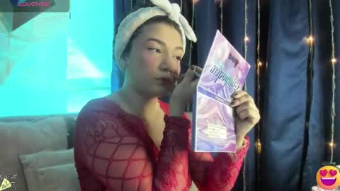     online show from March 9, 12:19 pm