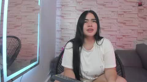 megan_jenner18_ online show from July 12, 3:40 am