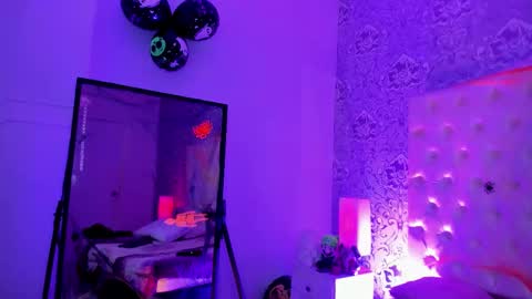 Snapshot of megan_tower chatting on October 19, 10:56 pm megan_tower online show from October 19, 10:56 pm