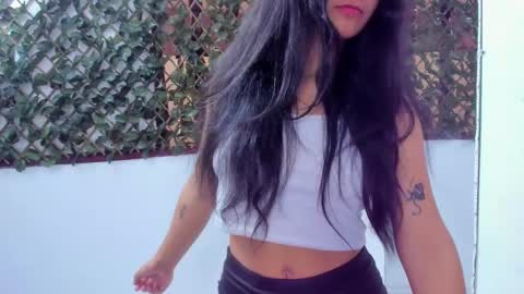 Snapshot of megan_whitte_01 chatting on February 15, 8:45 pm megan white 01  online show from February 15, 8:45 pm