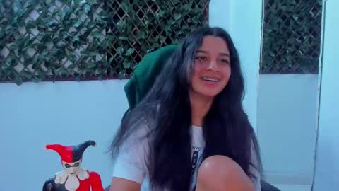 Snapshot of megan_whitte_01 chatting on February 28, 3:48 am megan white 01  online show from February 28, 3:48 am