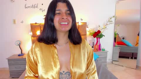 Snapshot of megan_whitte_01 chatting on September 27, 12:07 am megan white 01  online show from September 27, 12:07 am