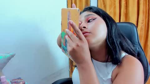 Snapshot of megan_whitte_01 chatting on October 9, 8:57 pm megan white 01  online show from October 9, 8:57 pm