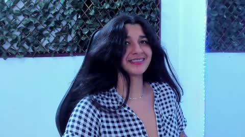 Snapshot of megan_whitte_01 chatting on January 11, 6:56 am megan white 01  online show from January 11, 6:56 am