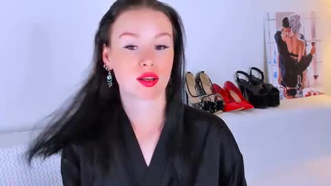 Megan online show from June 25, 5:25 pm