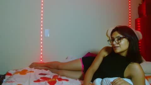 meganxox25 online show from September 30, 2:28 am