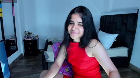 Snapshot of meganxue18 chatting on February 14, 5:41 am Megan Xue online show from February 14, 5:41 am