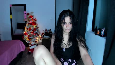 Snapshot of meganxue18 chatting on December 19, 12:56 am Megan Xue online show from December 19, 12:56 am