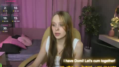 megg_ryan online show from July 19, 9:33 am