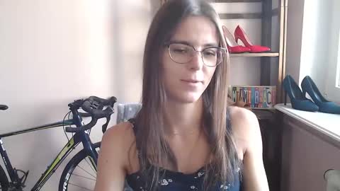 Megi online show from April 11, 6:19 am