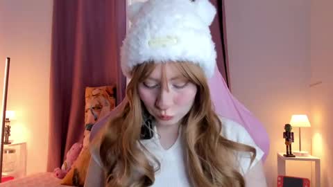 Mei  online show from November 5, 9:42 pm